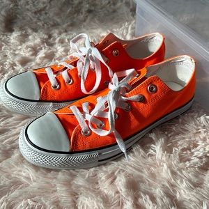 Women’s Converse All Star, size 9